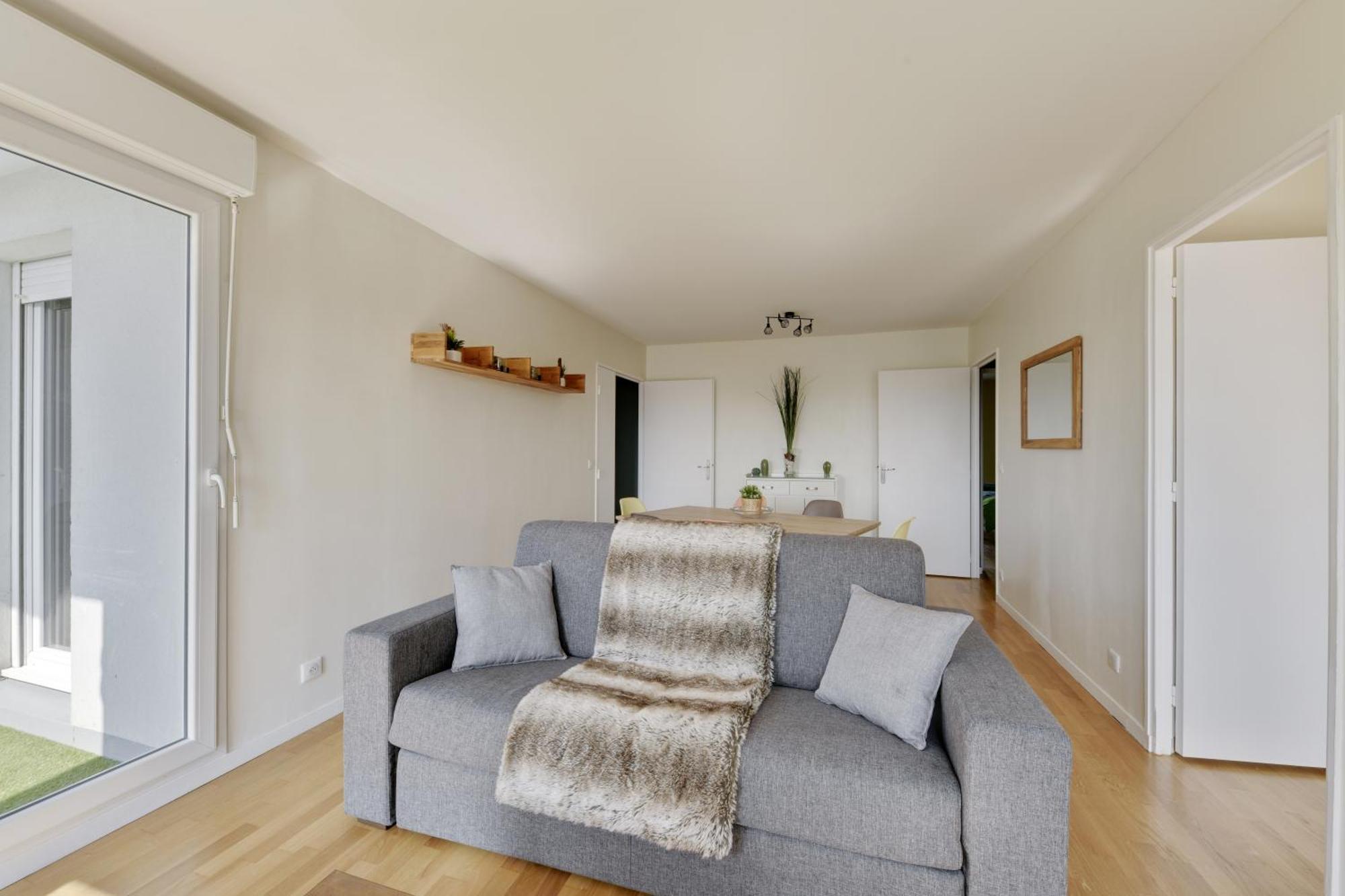 סן-דני Chic Apartment With Superb View Of The Eiffel Tower מראה חיצוני תמונה